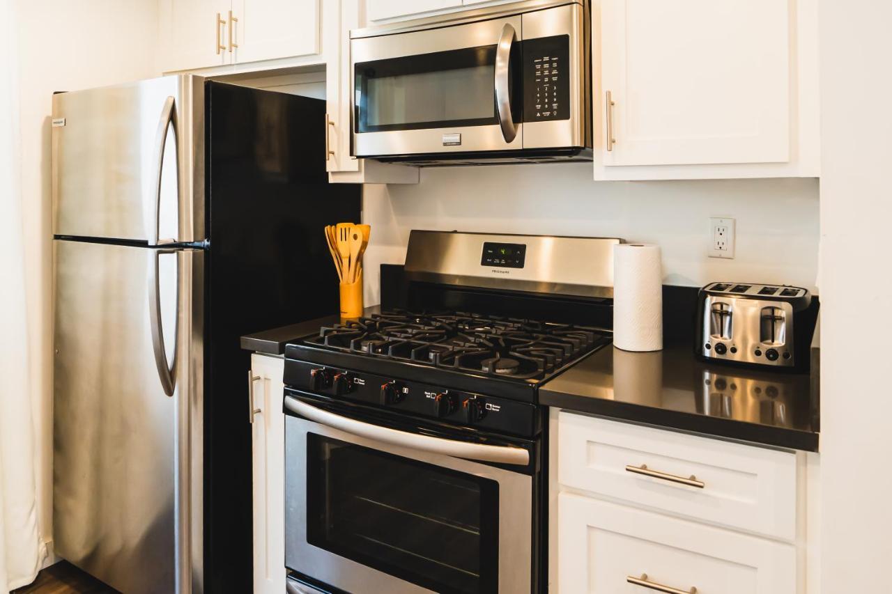 And Close To Downtown 1 Bedroom Sleeps 4 Appartamento *