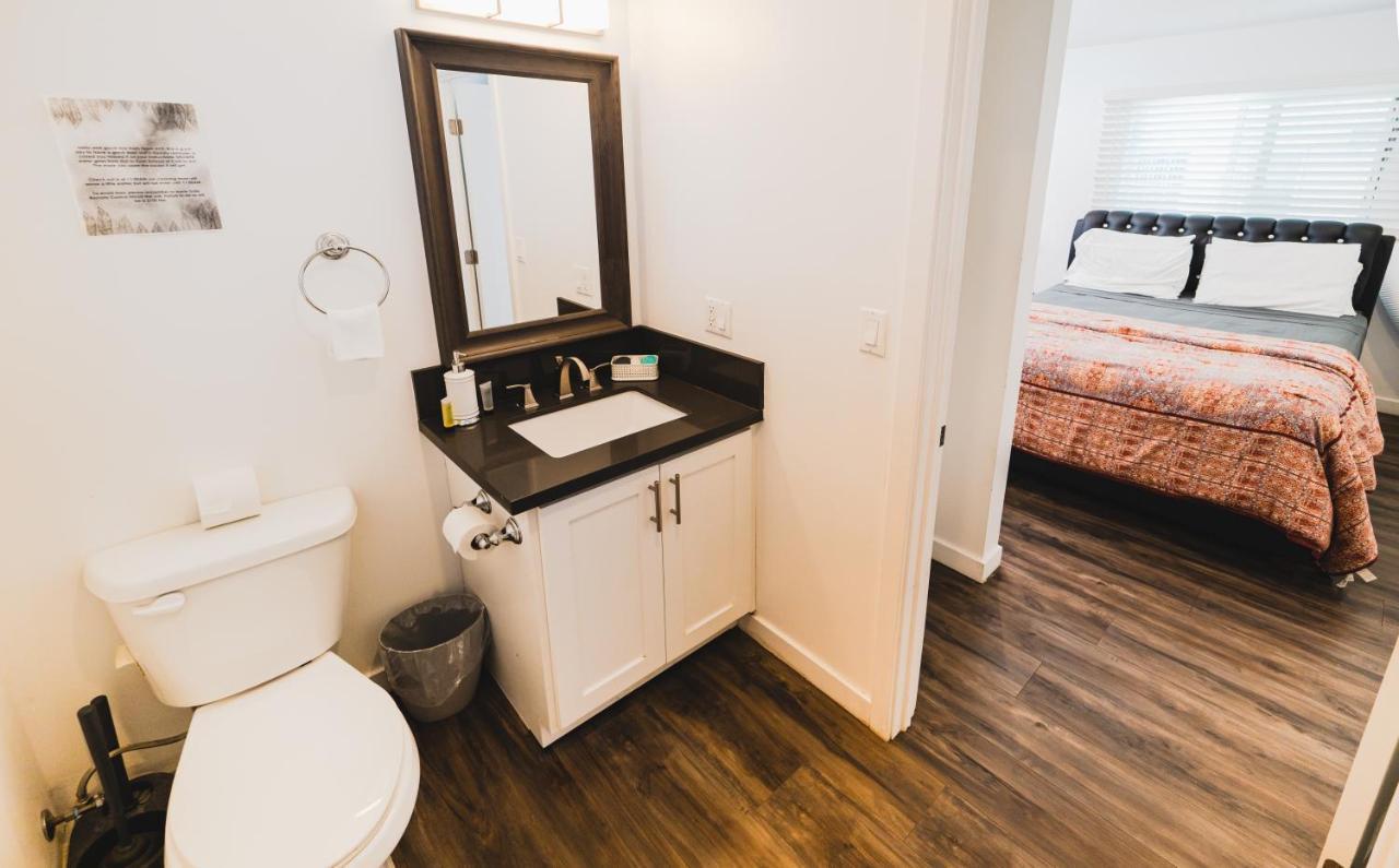 And Close To Downtown 1 Bedroom Sleeps 4 Appartamento